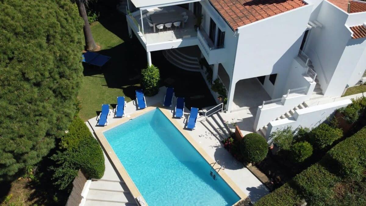 Villa Hibiscus, Great Location In Vilamoura, Lush Green Lawns And Garden Картейра Экстерьер фото